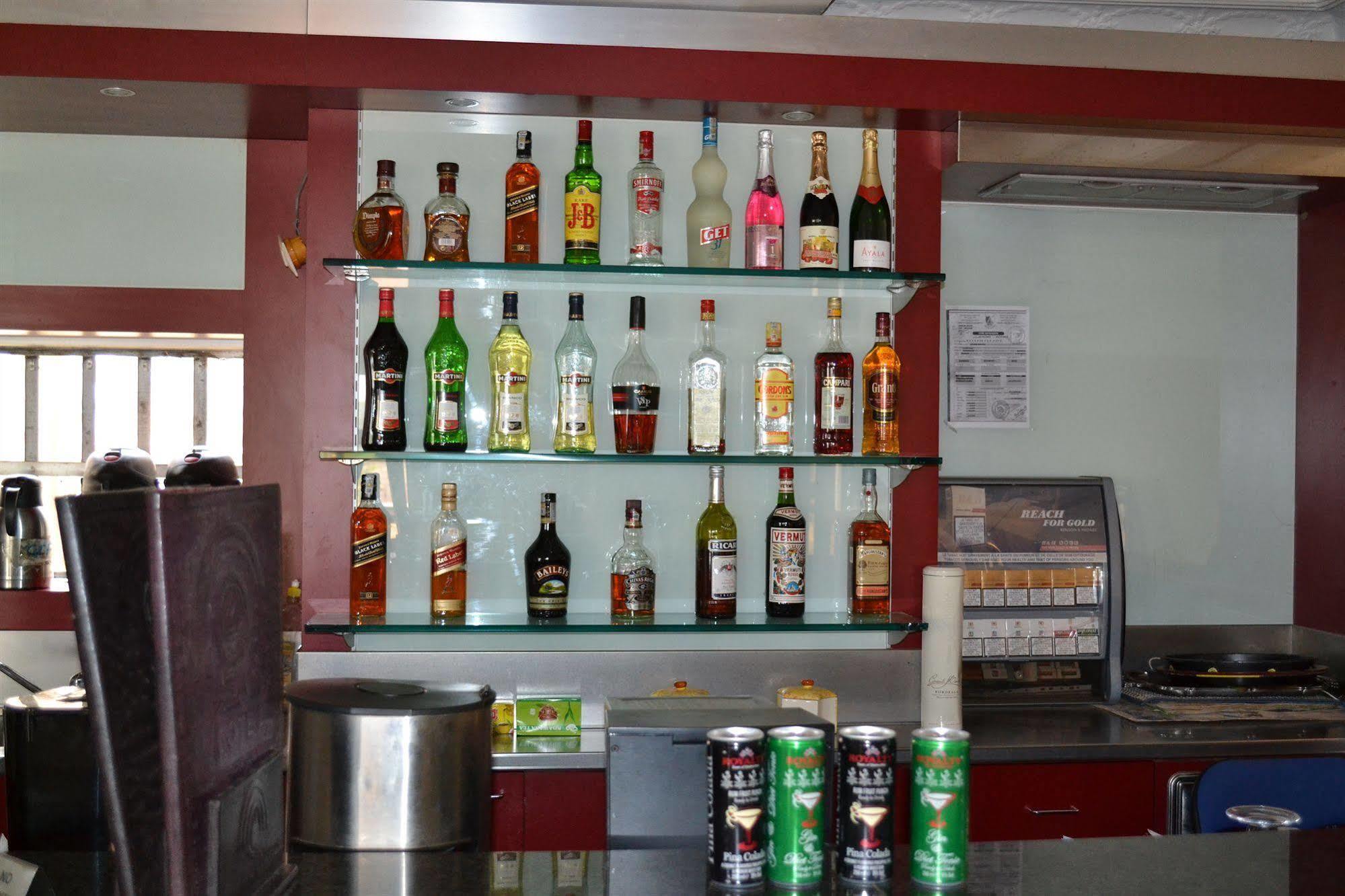 Azam Hotel Bamenda Ngoại thất bức ảnh